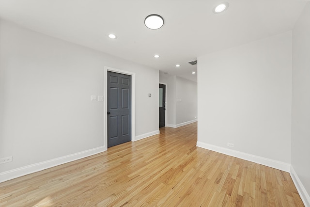 712 W 48th Pl, Chicago, IL 60609 - empty room featuring recessed lighting and light wood-style flooring