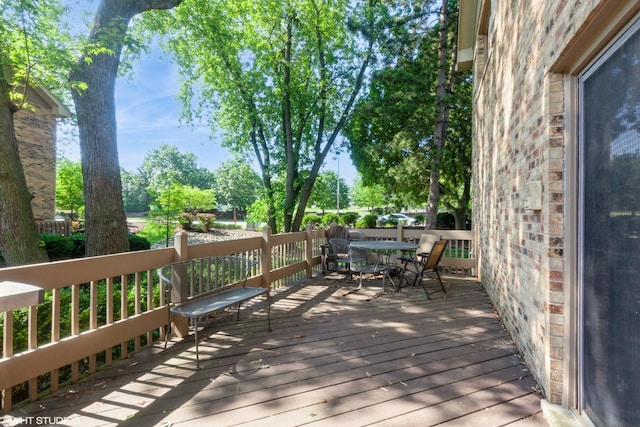 134 Country Club Dr, Bloomingdale, IL 60108 - wooden deck with outdoor dining area