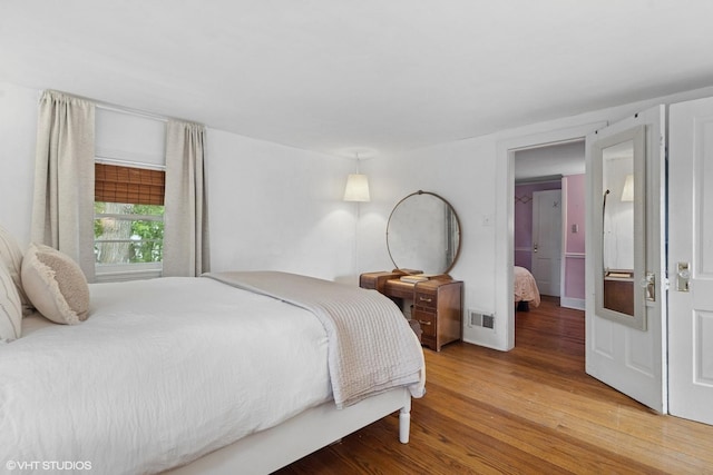 861 Hill Ave, Glen Ellyn, IL 60137 - bedroom with wood finished floors