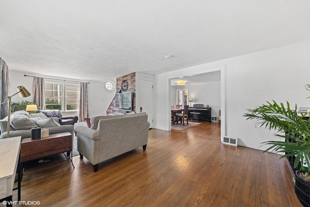 861 Hill Ave, Glen Ellyn, IL 60137 - living room with wood finished floors