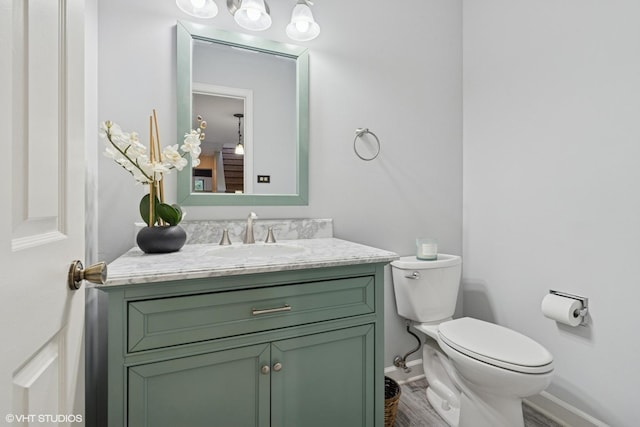 20 Brook Ln, Palos Park, IL 60464 - half bath featuring baseboards and vanity
