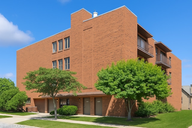 1302 E Washington St Unit C1, Des Plaines, IL 60016 - photo 1