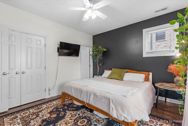 1124 W Diversey Pkwy Unit 2W, Chicago, IL 60614 - bedroom featuring wood finished floors and ceiling fan
