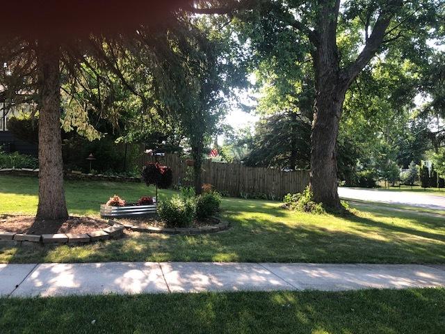 9300 S 83rd Ave, Hickory Hills, IL 60457