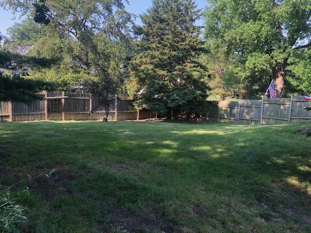 9300 S 83rd Ave, Hickory Hills, IL 60457