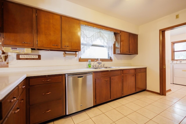 680 S Center Ave, Bradley, IL 60915 - kitchen featuring dishwasher, separate washer and dryer, and light countertops