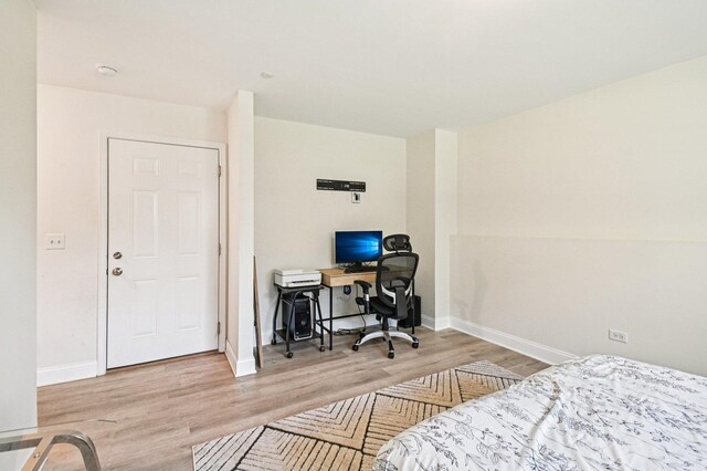 2903 Henley Ln, Naperville, IL 60540 - bedroom featuring wood finished floors and an office area