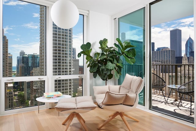 2 E Erie St Unit 2702, Chicago, IL 60611 - sunroom featuring a skyline view