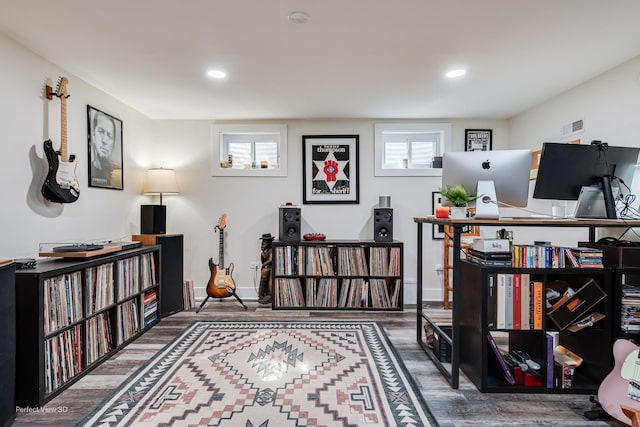 985 W Bauer Rd, Naperville, IL 60563 - home office with wood finished floors and recessed lighting