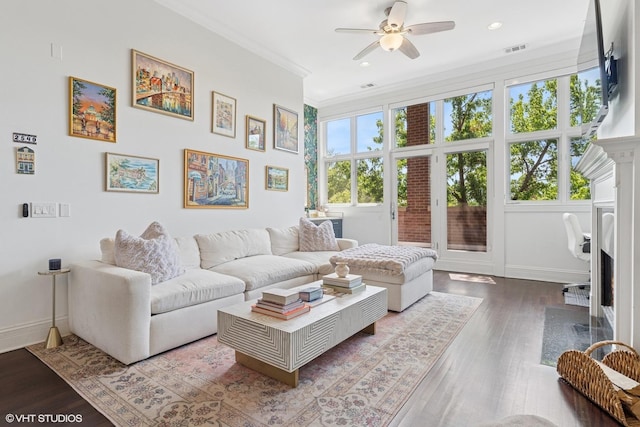 2549 N Southport Ave Unit 3, Chicago, IL 60614 - living room featuring ceiling fan, ornamental molding, wood finished floors, and recessed lighting