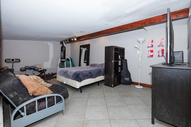 17366 Walden Rd, Hudson, IL 61748 - tiled bedroom with baseboards
