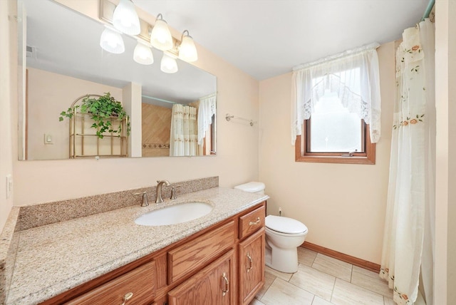 8410 S 78th Ave, Bridgeview, IL 60455 - bathroom with vanity and curtained shower