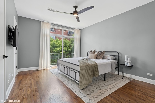 1401 N Wieland St Unit P, Chicago, IL 60610 - bedroom featuring wood finished floors, ceiling fan, and floor to ceiling windows