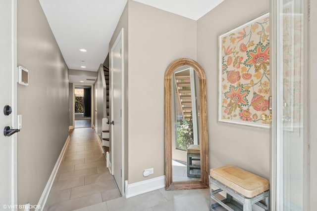 1401 N Wieland St Unit P, Chicago, IL 60610 - hall featuring light tile patterned floors and recessed lighting