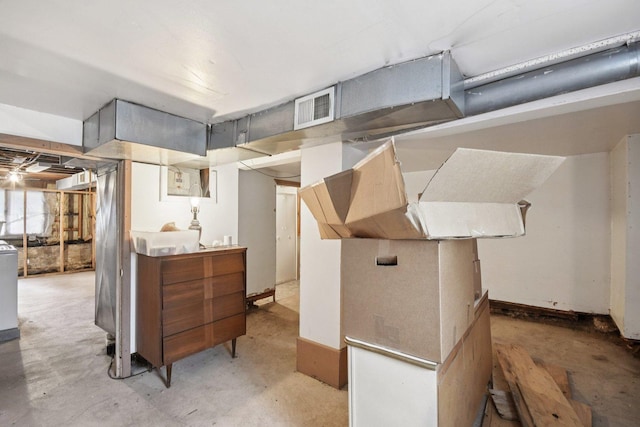 4842 S Wallace St, Chicago, IL 60609 - unfinished below grade area with baseboards