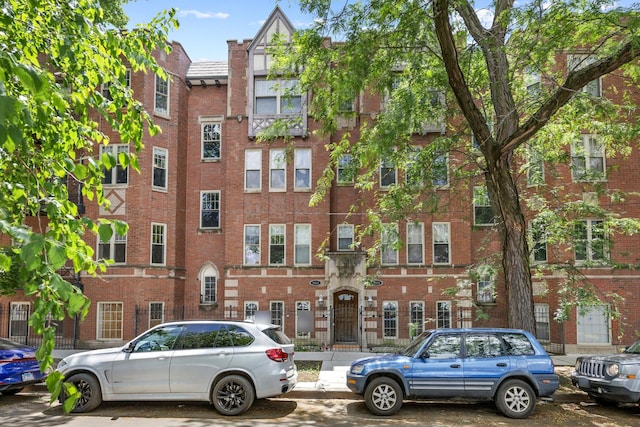 3415 W Berteau Ave Unit 1, Chicago, IL 60618 - photo 2