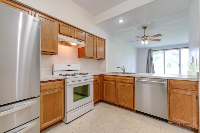 121 Polaris Dr, Lake In The Hills, IL 60156 - photo 10