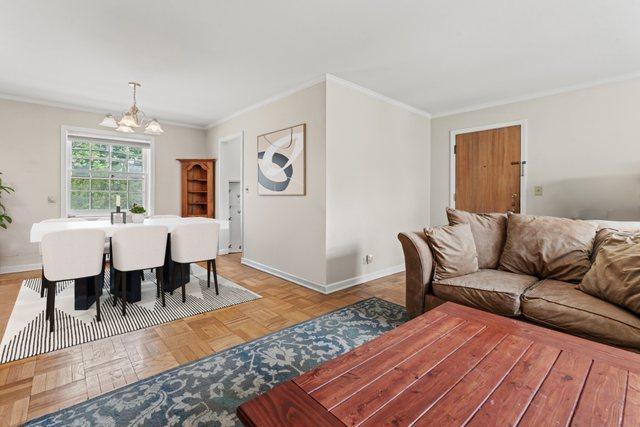 2713 Central St Unit 1W, Evanston, IL 60201 - photo 4
