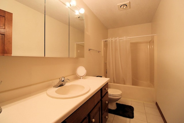 396 W 8th St, Manteno, IL 60950 - full bath featuring tile patterned floors, vanity, and shower / tub combo