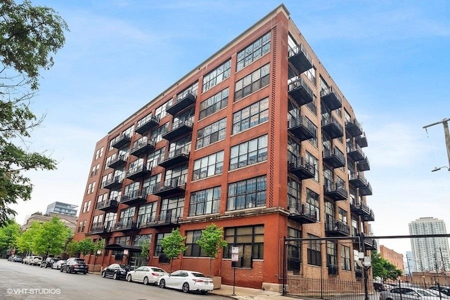 525 W Superior St Unit 224, Chicago, IL 60654 - view of apartment building / complex