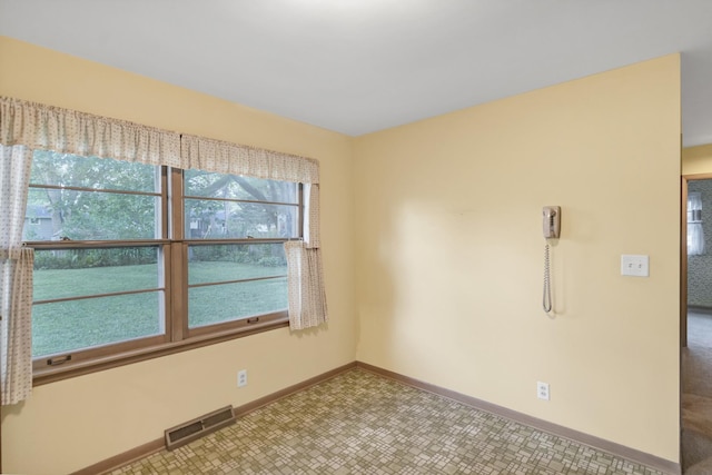 301 Virginia Dr, South Elgin, IL 60177 - empty room featuring baseboards