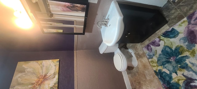 109 S 6th Ave, Sterling, IL 61081 - bathroom featuring toilet