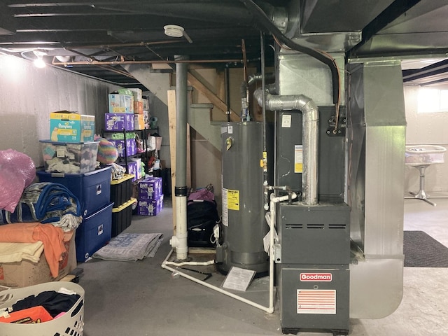 7814 S Trumbull Ave, Chicago, IL 60652 - basement featuring water heater