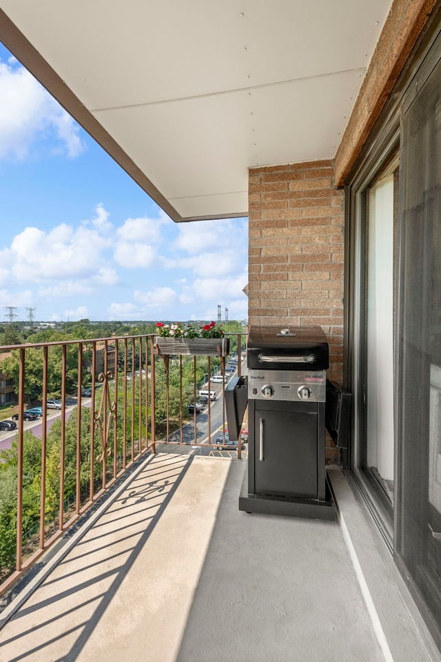 1777 W Crystal Ln Unit 711, Mount Prospect, IL 60056 - balcony featuring a grill
