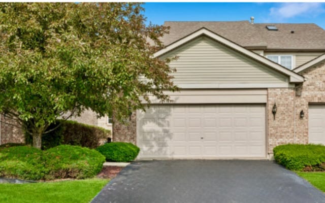 105 Iliad Dr, Tinley Park, IL 60477 - photo 1