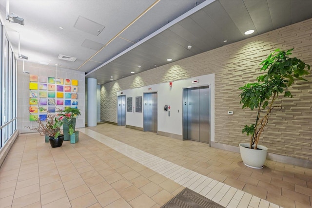 301 N Neil St Unit 609, Champaign, IL 61820 - lobby featuring recessed lighting