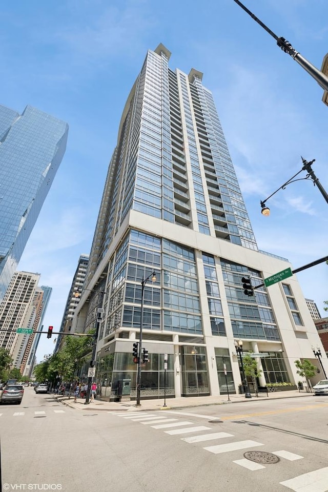 100 E 14th St Unit 1108, Chicago, IL 60605 - view of property