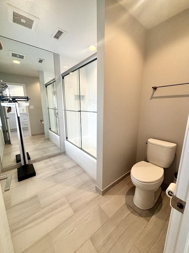 4049 Michelline Ln, Northbrook, IL 60062 - bathroom with toilet and enclosed tub / shower combo