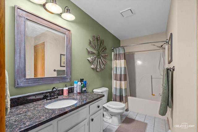 906 Whitetail Ln, Sandwich, IL 60548 - full bath with vanity, tile patterned floors, and shower / tub combo