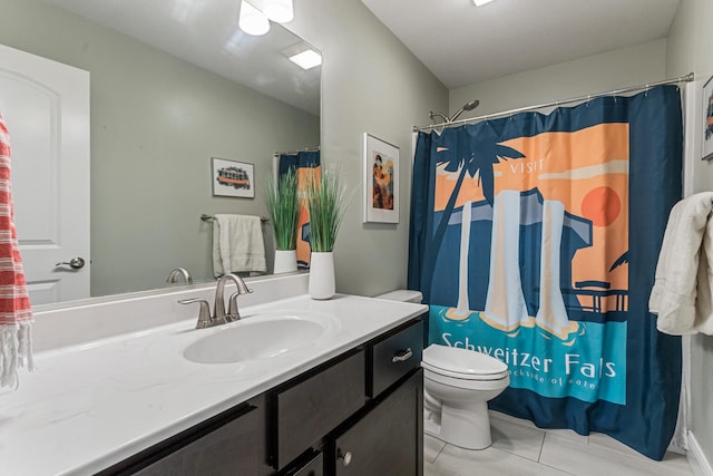 806 Cole Ln, Mahomet, IL 61853 - full bath featuring vanity, tile patterned flooring, and a shower with curtain