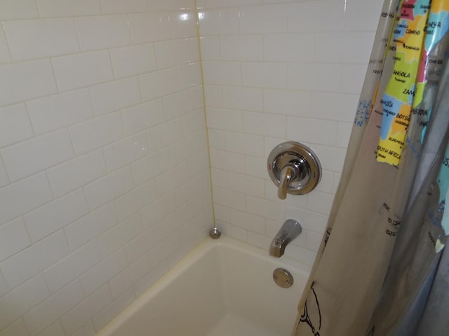 1931 Prairie Sq Unit 329, Schaumburg, IL 60173 - full bath with shower / bath combo