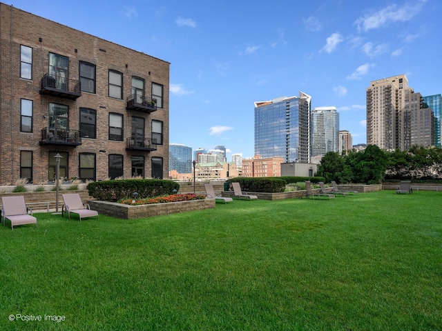 1250 S Michigan Ave Unit 2802, Chicago, IL 60605 - view of home's community featuring a skyline view and a lawn