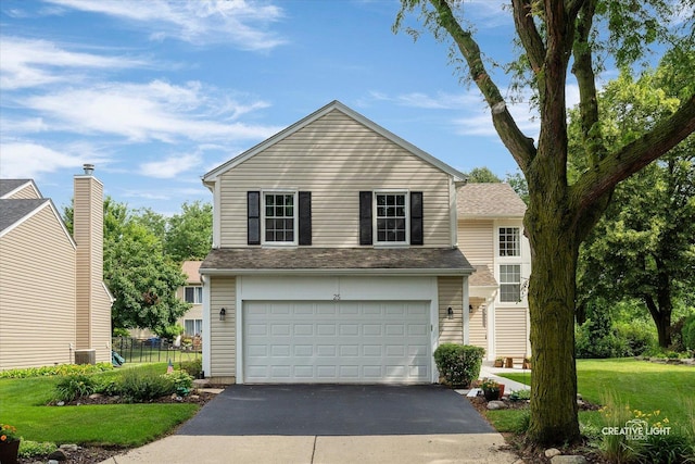 25 Cedar Ct, South Elgin, IL 60177 - traditional home featuring driveway and an attached garage