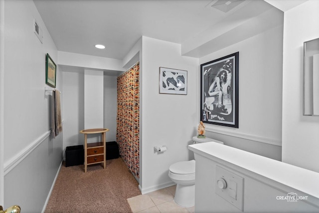 25 Cedar Ct, South Elgin, IL 60177 - bathroom featuring recessed lighting and a shower with curtain
