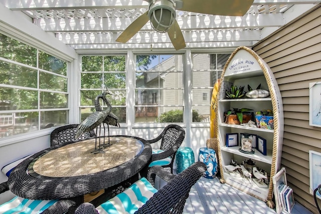 346 Colonial Cir, Geneva, IL 60134 - sunroom featuring ceiling fan