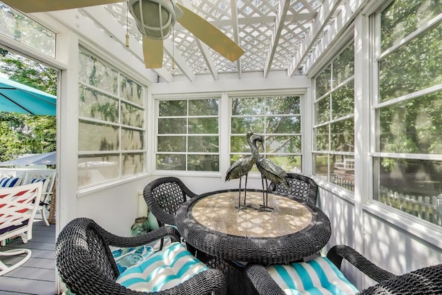 346 Colonial Cir, Geneva, IL 60134 - sunroom / solarium featuring ceiling fan
