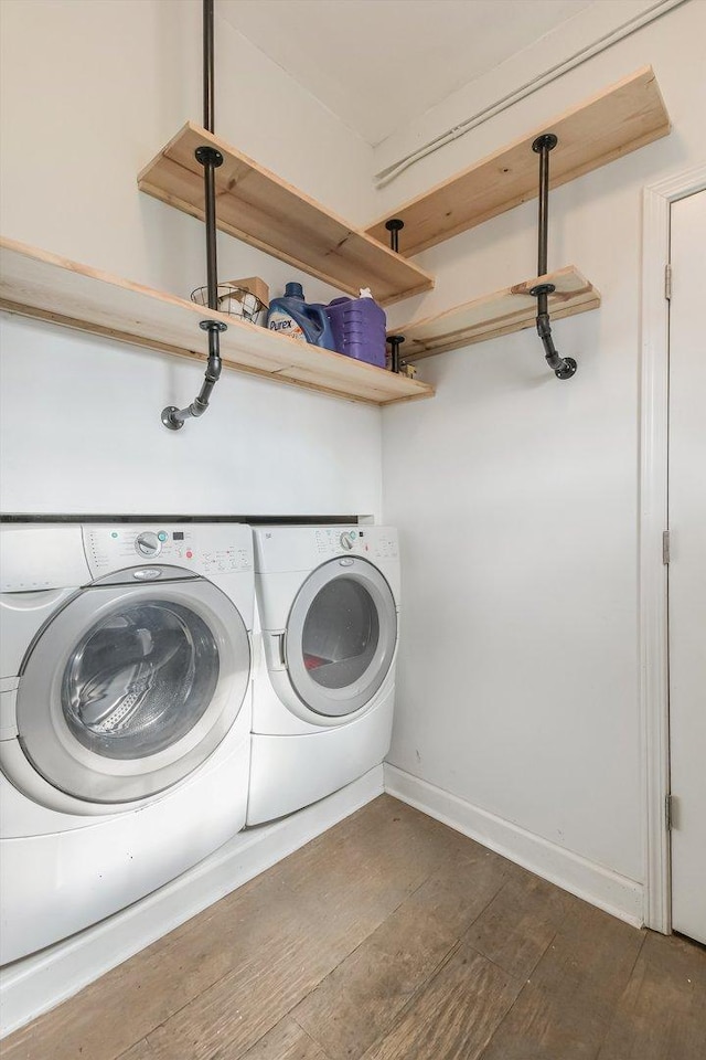 2630 S Spaulding Ave, Chicago, IL 60623 - laundry room featuring separate washer and dryer and hardwood / wood-style floors