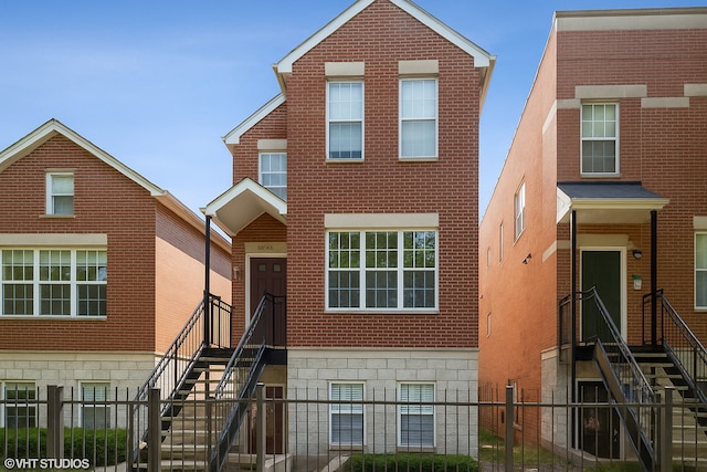 1465 N Larrabee St Unit B, Chicago, IL 60610 - view of front of home featuring brick siding