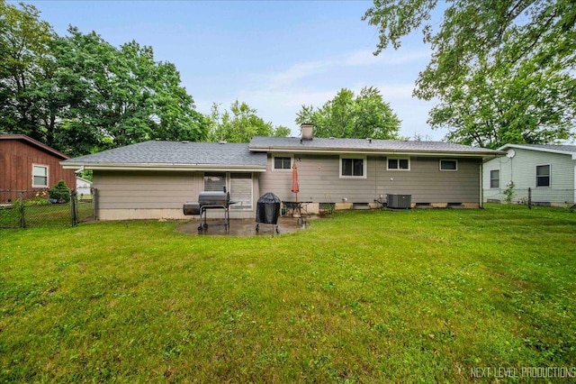 508 E Park St, Plano, IL 60545 - rear view of property with a patio area