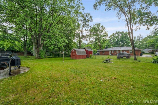 508 E Park St, Plano, IL 60545 - fenced backyard with a shed