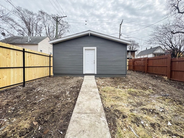 5915 S Sangamon St, Chicago, IL 60621 - view of outbuilding featuring a fenced backyard