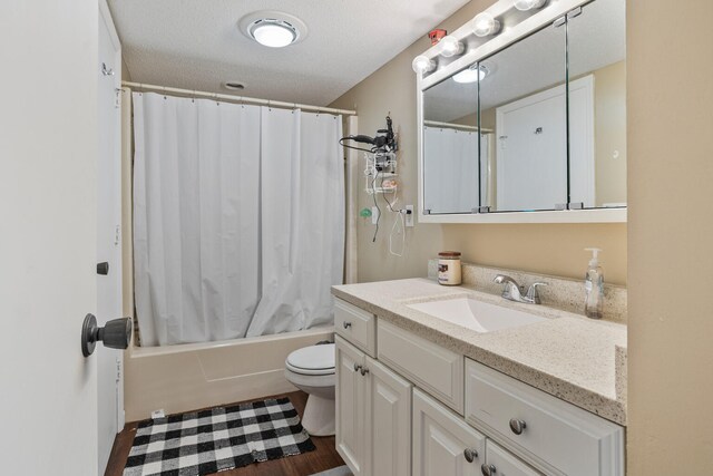 101 Carriage Ct, Arthur, IL 61911 - photo 14