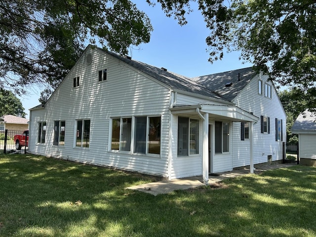 211 N Taylor St, Cherry, IL 61317 - photo 3