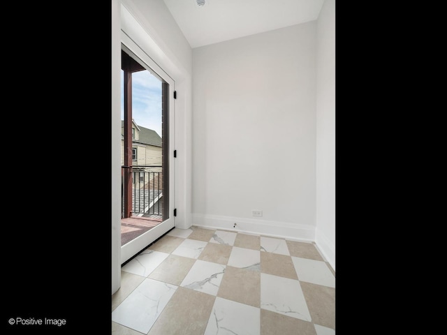 2841 N Southport Ave Unit 2, Chicago, IL 60657 - empty room featuring baseboards