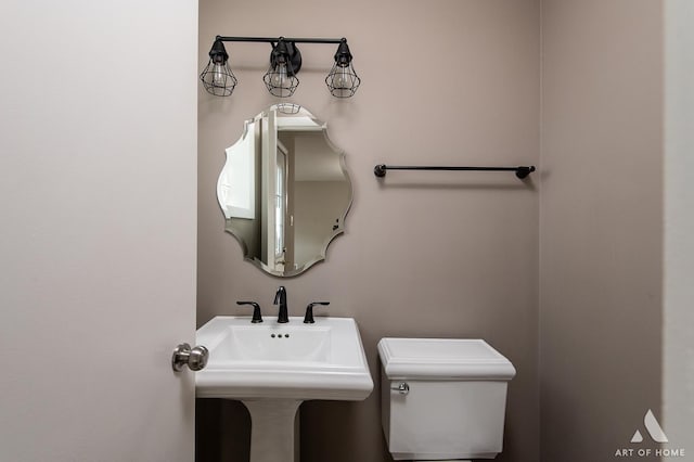 8226 Bob O Link Rd, Orland Park, IL 60462 - half bath with toilet
