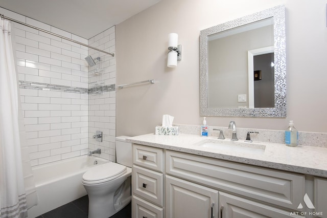 8226 Bob O Link Rd, Orland Park, IL 60462 - bathroom featuring vanity, shower / tub combo, and tile patterned floors